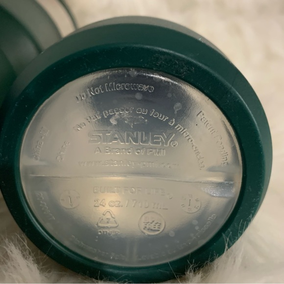 Stanley Utilty XL Travel Cup & Stanley Collapsible Bottle Bundle - Picture 8 of 8